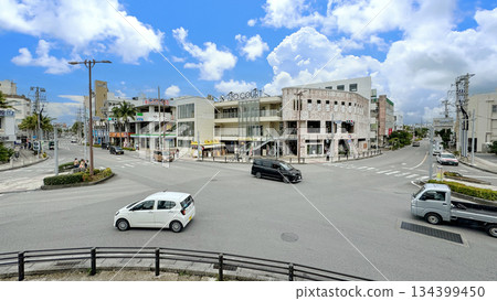 沖繩石垣島730路口附近的景色 134399450