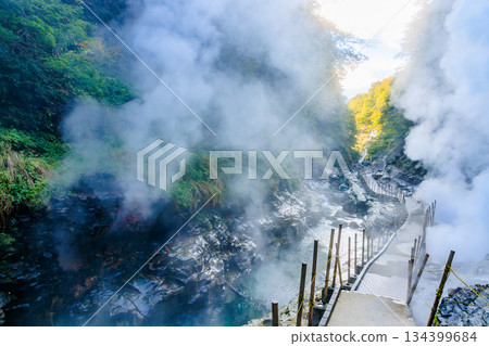秋田縣湯澤市大矢峽初秋景色 134399684