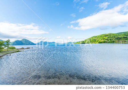 北海道洞爺湖町－初夏的洞爺湖 134400753