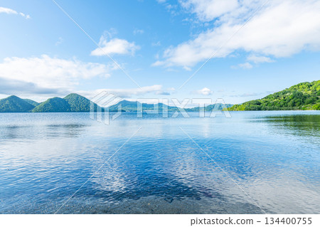 北海道洞爺湖町－初夏的洞爺湖 134400755