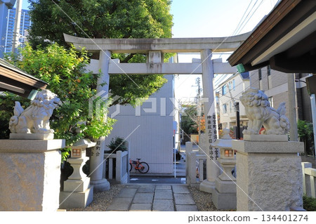 新宿區若宮町神樂坂若宮八幡神社 134401274