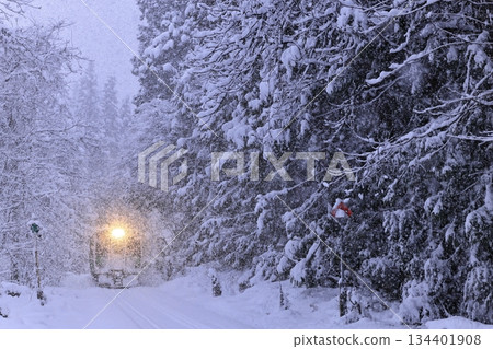 Tadami Line in a blizzard Tadami Line in a blizzard 134401908