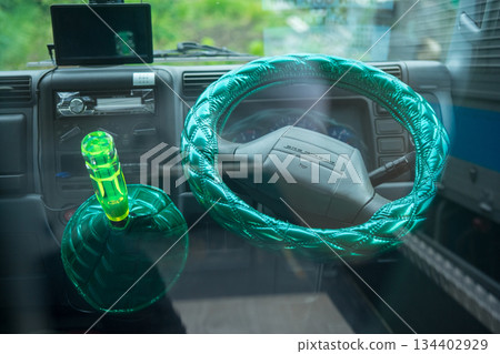 truck, vehicle, automobile 134402929