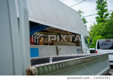 卡車 停車場 停車位 134402941