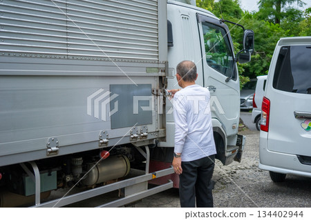 卡車 男人 男 134402944