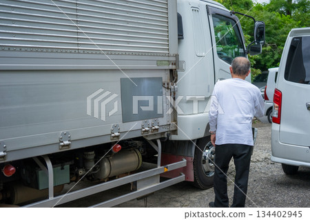 卡車 男人 男 134402945