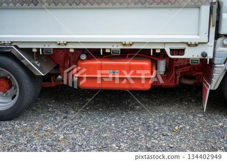 卡車 停車 停車場 134402949