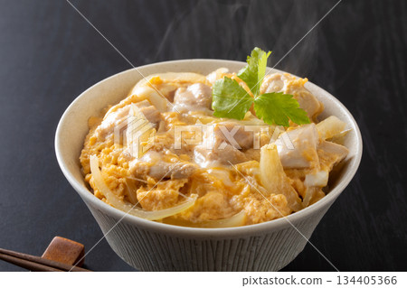 吃炒麵 吃炒麵 134405366