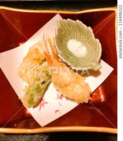 Assorted delicious tempura Assorted delicious tempura 134406222