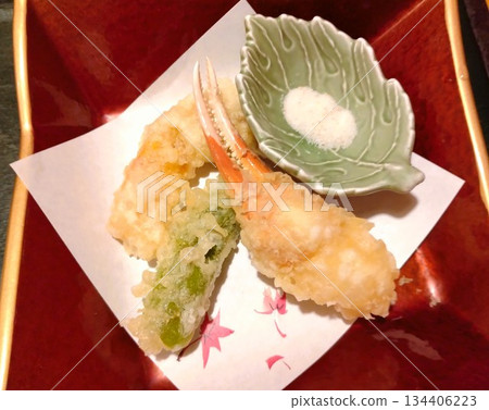 Assorted delicious tempura Assorted delicious tempura 134406223