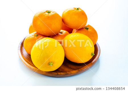 新鮮柑橘類水果 134408654