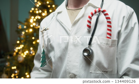 Hospital Health Anonymous Doctor Wishes His Patients a Merry Christmas Hospital Health Anonymous Doctor Wishes His Patients a Merry Christmas 134409126