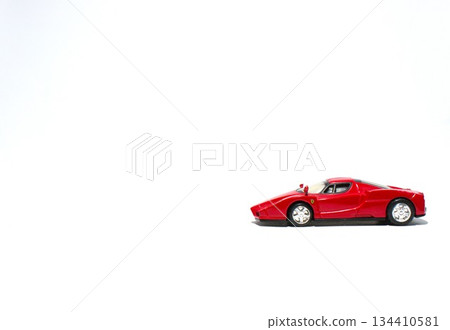 圖片照片 紅色汽車 圖片照片 紅色汽車 134410581