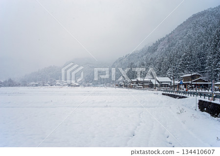 Snow Country: A Silver World (Maze Area, Gero City, Gifu Prefecture) 134410607