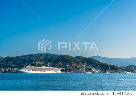 遊輪（挪威精神號）從對岸抵達長崎港 [長崎市] 134414102