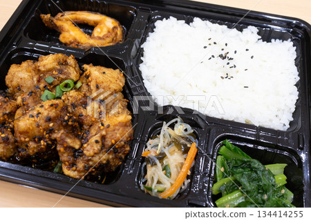 Delicious chicken fried chicken lunch Delicious chicken fried chicken lunch 134414255