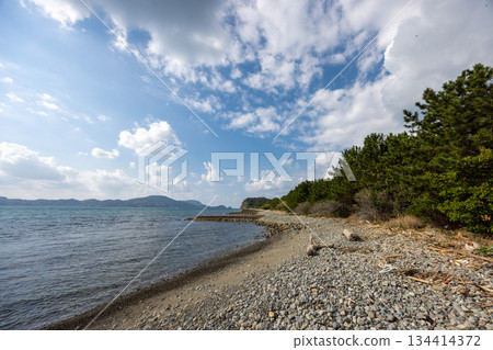 The blue sky of Nami no Hashidate Beach on Aomi Island 134414372