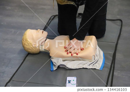 first aid course - company safety - cardiac massage - Basic Life Support first aid course - company safety - cardiac massage - Basic Life Support 134416103