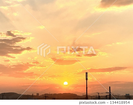 Fiery twilight sky 134418954