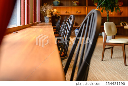 酒店靠窗吧台座位 134421190