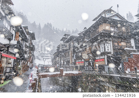 銀山溫泉冬季雪景（山形縣） 134421916