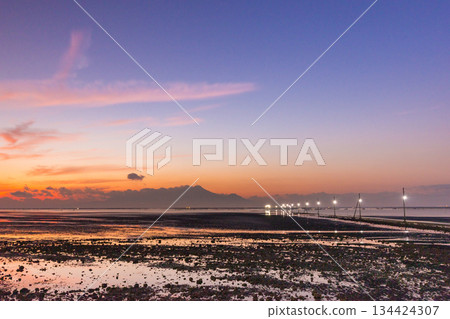 長貝海濱路美麗的日落（熊本） 134424307