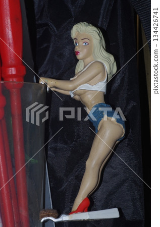 marilyn monroe action figure glass holder marilyn monroe action figure glass holder 134426741