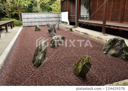 Ryugin-an East Garden: Garden of Inseparability (Higashiyama Ward, Kyoto City) Ryugin-an East Garden: Garden of Inseparability (Higashiyama Ward, Kyoto City) 134429376