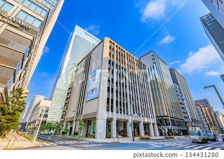 東京中央區京橋市京橋二丁目十字路口附近的城市景觀 134431280