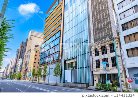 東京中央區銀座城市景觀,靠近銀座一丁目交叉口 東京中央區銀座城市景觀,靠近銀座一丁目交叉口 134431324