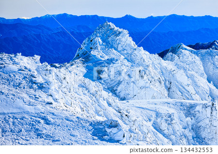 Hokendake in the snow-capped Central Alps 134432553