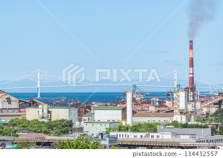 Muroran City, Hokkaido - Muroran's symbolic Shiratori Bridge and the streets of Muroran lined with steelworks facilities 134432557