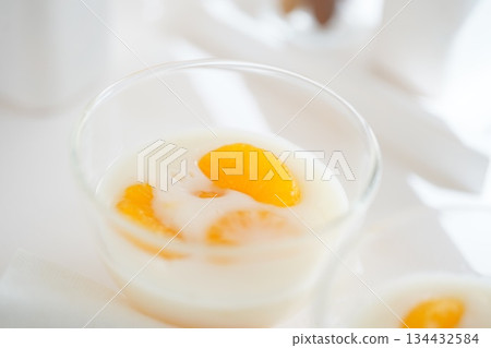 Milk agar Milk agar 134432584