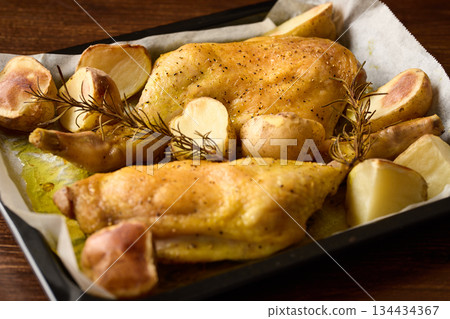 Freshly baked roast chicken 134434367