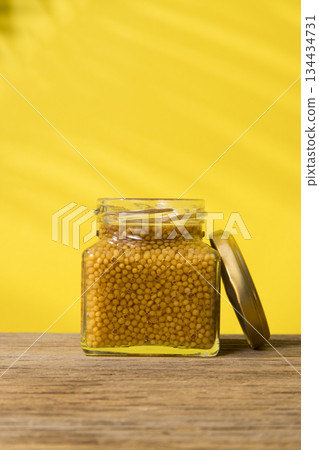 Yellow grain mustard 134434731