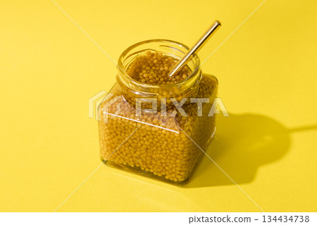 Yellow grain mustard Yellow grain mustard 134434738