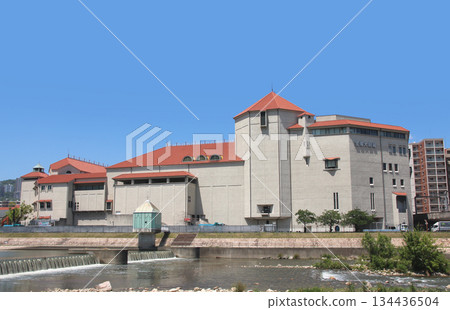 Takarazuka Revue and Mukogawa 134436504