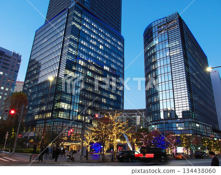 沃特拉斯 (WATERRAS) 的美麗燈光秀 - 城市夜景（2025 年 12 月） 134438060