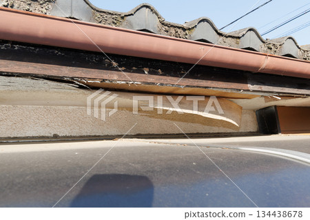 Deterioration of outer wall Deterioration of outer wall 134438678