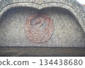 Family crest of "Circle with Crane" (Kagakuji Temple / Kariya, Ako City, Hyogo Prefecture 1992) 134438680