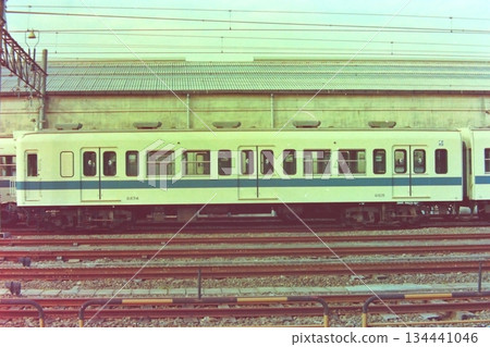 Odakyu 2400 series (HE car), car number 2474, Ono Depot, December 7, 1979 134441046
