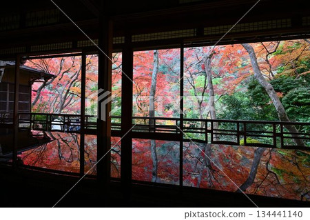 嵐山遊彩亭:觀賞秋葉與日本自然與空間之美的著名景點 嵐山遊彩亭:觀賞秋葉與日本自然與空間之美的著名景點 134441140