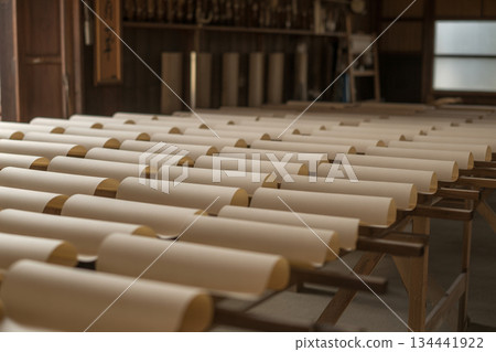 Drying process of handmade washi paper (paper rows in the workshop) 134441922