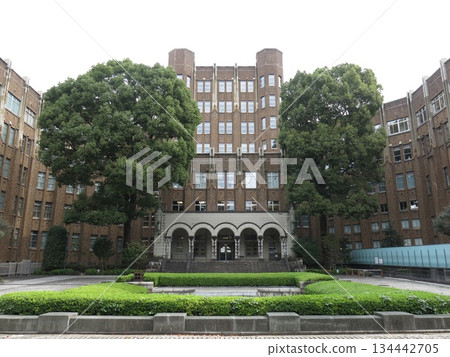 Yukashinomori (formerly the Public Health Institute) in Minato Ward, Tokyo Yukashinomori (formerly the Public Health Institute) in Minato Ward, Tokyo 134442705