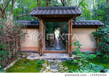 Enrian Temple gate in Kyoto Enrian Temple gate in Kyoto 134443450