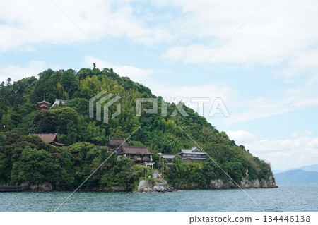 從船上眺望竹生島 134446138