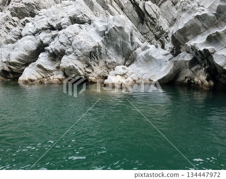 美麗的水流 美麗的水流 134447972