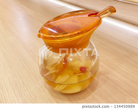 蒜醋和辣椒醋 蒜醋和辣椒醋 134450989