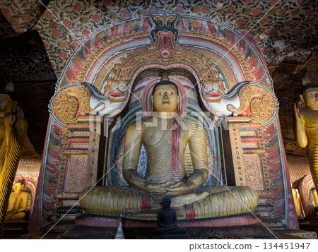 丹布拉石窟寺 134451947