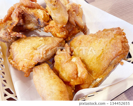 多汁嫩滑的炸雞 134452655